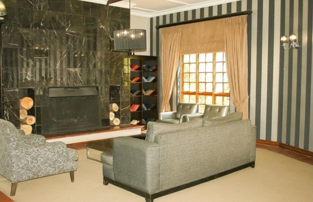 Valley Lodge & Spa Magaliesburg Luaran gambar